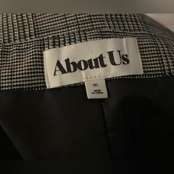 Superdown off shoulder double breasted blazer top - Picture 2 of 9